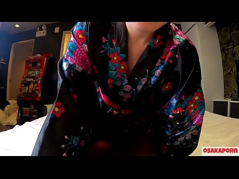 ❤️ Jauna cosplay mergina mėgsta seksą iki orgazmo su skvirtingu arkliuku ir blowjobu. Azijietė mergina su plaukuota putytė ir gražiomis krūtimis tradiciniu japonišku kostiumu mėgėjiškame vaizdo įraše, kuriame rodoma masturbacija su dulkinimo žaisliukais. Sakura 3 OSAKAPORN. ❤ Namų porno prie mūsų ﹏