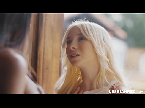 ❤️ Mergina grįžta namo po kelių mėnesių ir baigia valgyti savo patėvio putę ❤ Namų porno prie mūsų ﹏